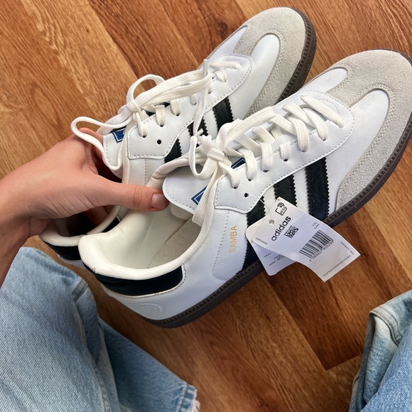 Adidas Classic White and Black Sambas - Picture 2 of 10